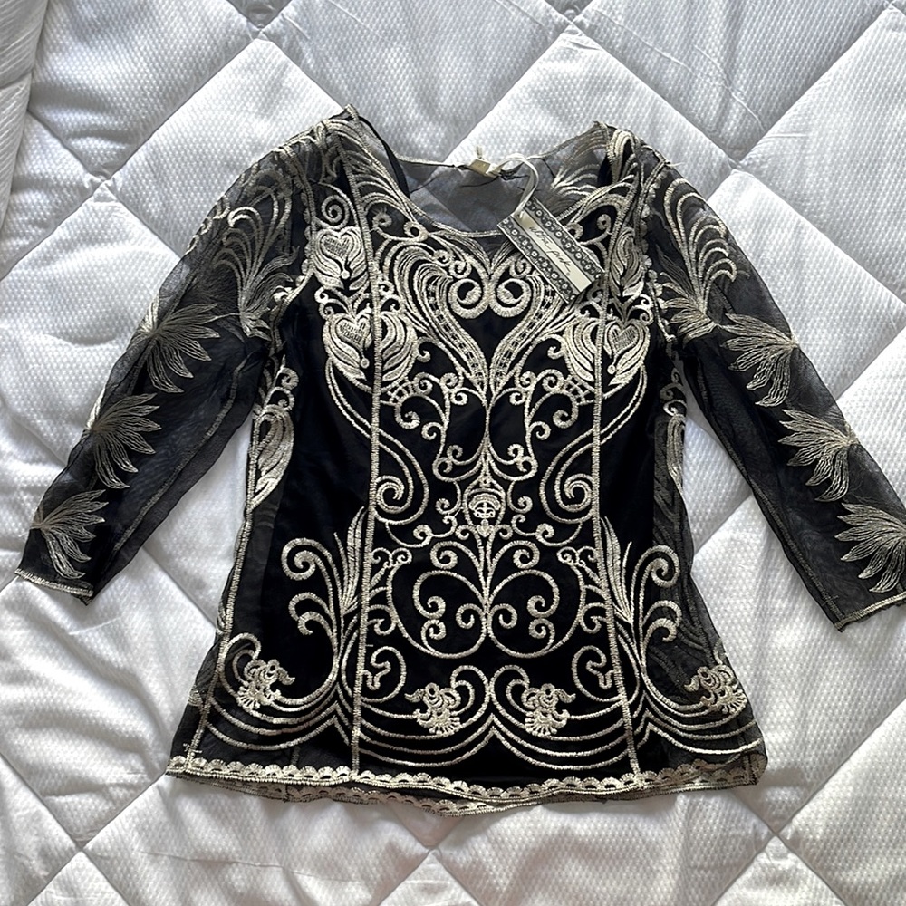 ✨Brand New lace top